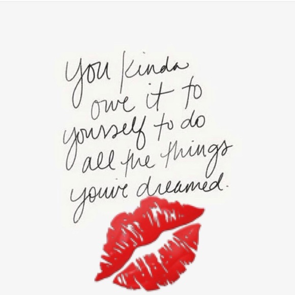 Meet your Posher, Mia - Picture 1 of 1